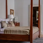 Nerudova 211 Hotel