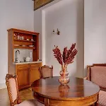 Nerudova 211 Hotel