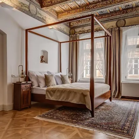 Nerudova 211 Hotel Praga