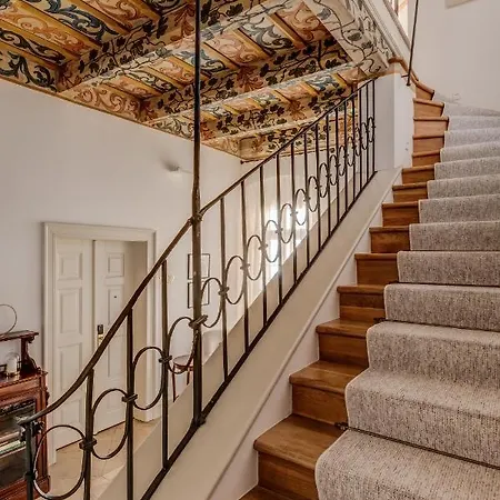 Nerudova 211 Hotel Praga