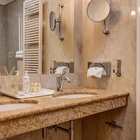 Nerudova 211 Hotel Praga