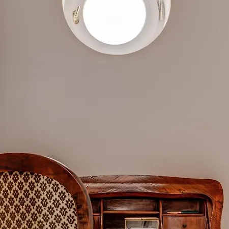 Hotel Nerudova 211