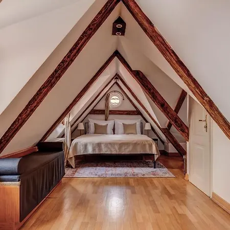 Hotel Nerudova 211 4*