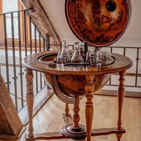 Hotel Nerudova 211 Praga