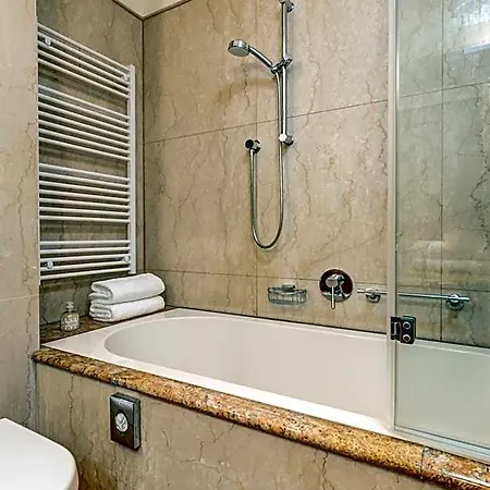 Hotel Nerudova 211 Prague