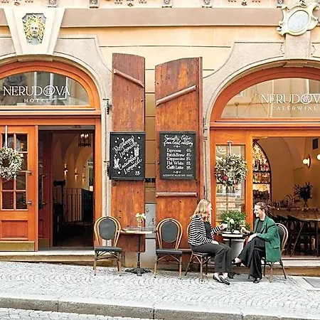 Nerudova 211 Hotel