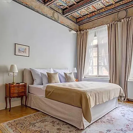 Hotel Nerudova 211 Prague