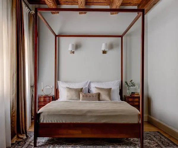 Hotell Nerudova 211 4*