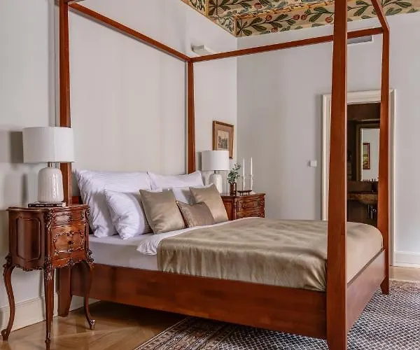 Hotell Nerudova 211 4*