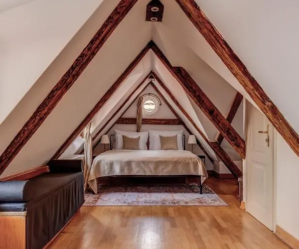 Hotell Nerudova 211 4*